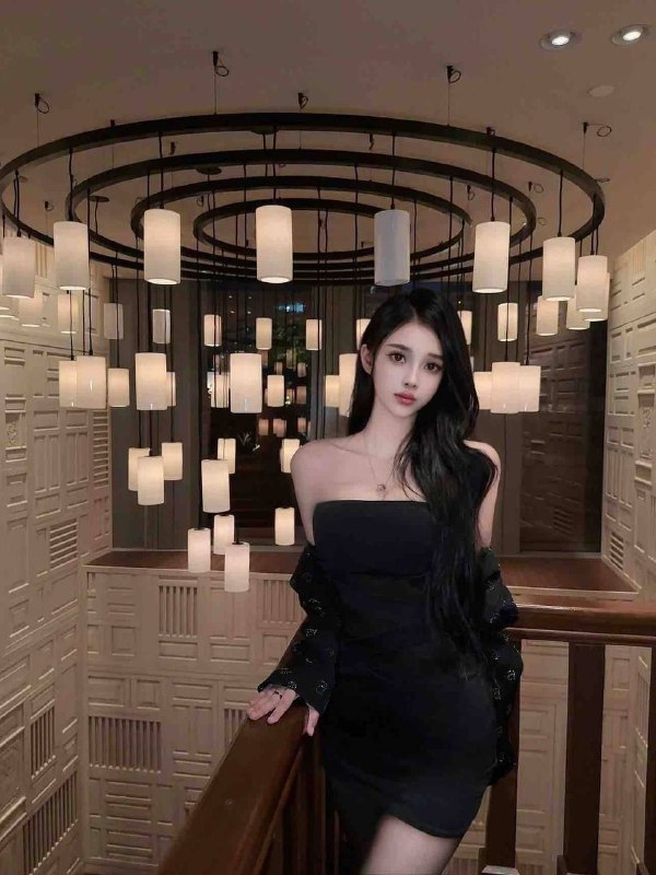 杨弈广州 车模 180d