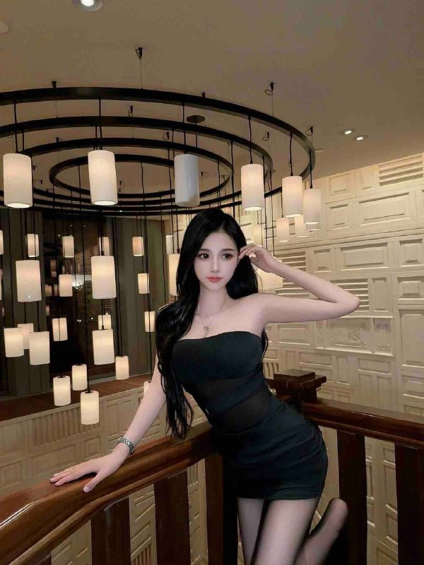 杨弈广州 车模 180d