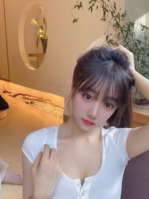 杨弈广州白小纯，真实在校学生👩‍🎓01年，165D重庆人可jk可纯欲，本人温柔如女友般感觉，待课好💓69 双飞 都可
