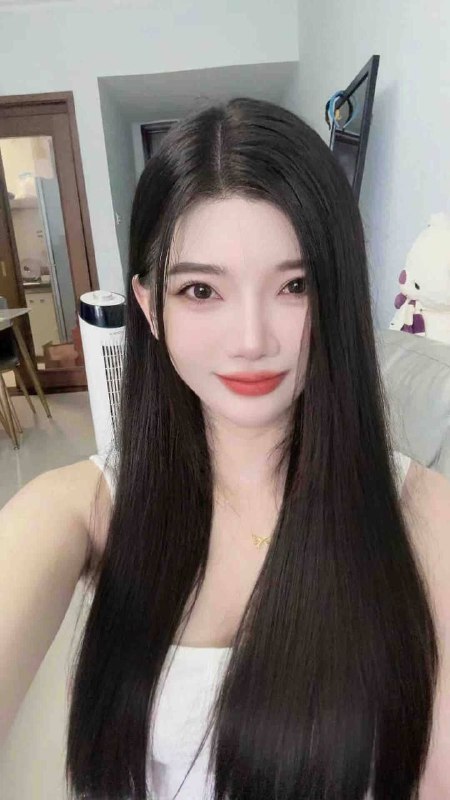 杨弈广州173 d瑶瑶清纯零整美术学院校花• 𝐖𝐞𝐢𝐠𝐡𝐭体重/95• 𝐀𝐠𝐞年龄/00气质大牌 待人温柔 声音甜美给你不一样的恋爱