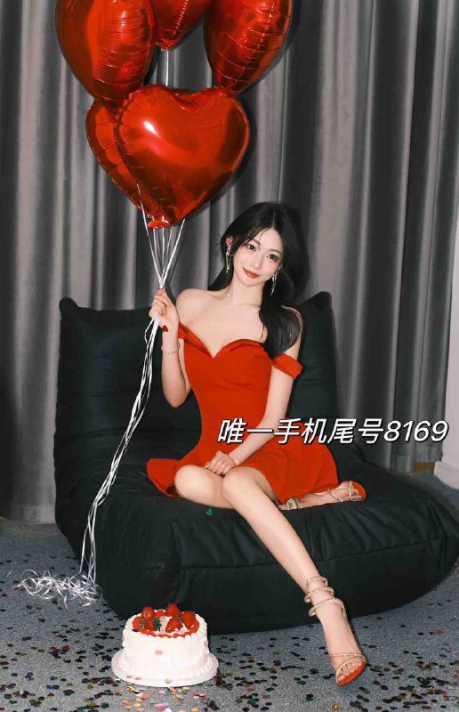 广州欢喜🏠#白虎粥粥博主  自有品牌服装主理人精通4国语言  高素质  高颜值身高168cm  体重40kg  胸围C阳光少女/性感辣妹/千金御姐/风格多变真人真照 拒绝网图 真人比照更好看灵动认准唯一手机尾号8169 其余都是假冒