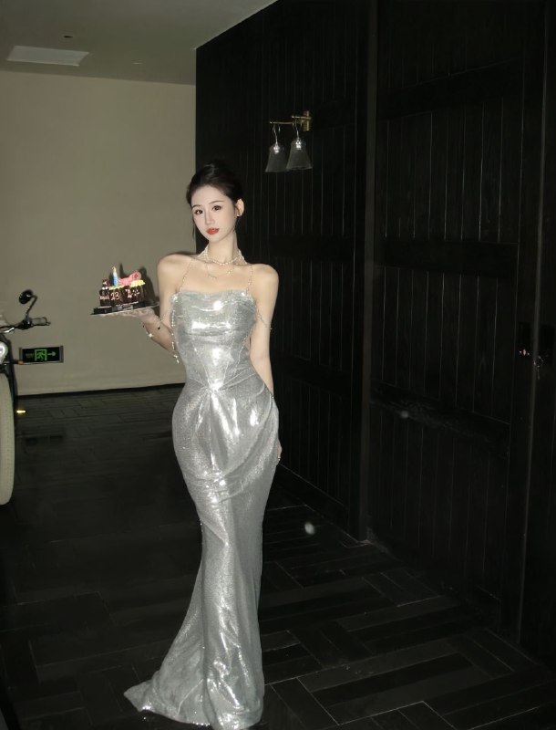 广州阿宝家03晚晚🎐极品纯欲钓系大美人你心口的的朱砂痣🎐🌟身高Height：168cm🌟体重weight：50kg🌟胸围Brust：D cup-天然白🐯饱满多汁馒头逼 会吸会夹 爽上云端  0.7黄金腰臀比-完美宝瓶身 优质榨汁姬 【喜骨感身材勿扰】- 蜂腰肥臀 身材火辣 外表冷艳内骚反差婊水多易高潮 全能选手 叫声动人🇯🇵AV体验-家有多套情趣色色内衣 可以供君挑选想和你约会 我知你长短 你知我深浅💓