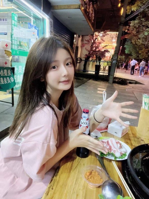 #广州王子诺🌹小甜甜 165cmC体重92斤02年绝对真实不照骗 性格超好 超甜极品纯欲质量妳的纯欲女友极品白小纯兼职妹妹在校大学生兼职停留168/02/C   纯天然0整❗️酥酥软软天然🐻清纯甜美  纯欲天然  jp小妖精洋气指数拉满～ 低素质勿扰🥰真人真照 假赔💰可接视频验证🈲冒#甜甜