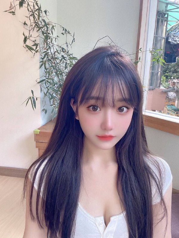 索隆🏠广州🌼🌼🌼广州白小纯，真实在校学生👩‍🎓01年，165D重庆人可jk可纯欲，本人温柔如女友般感觉，待课好💓69 双飞 都可#小羊