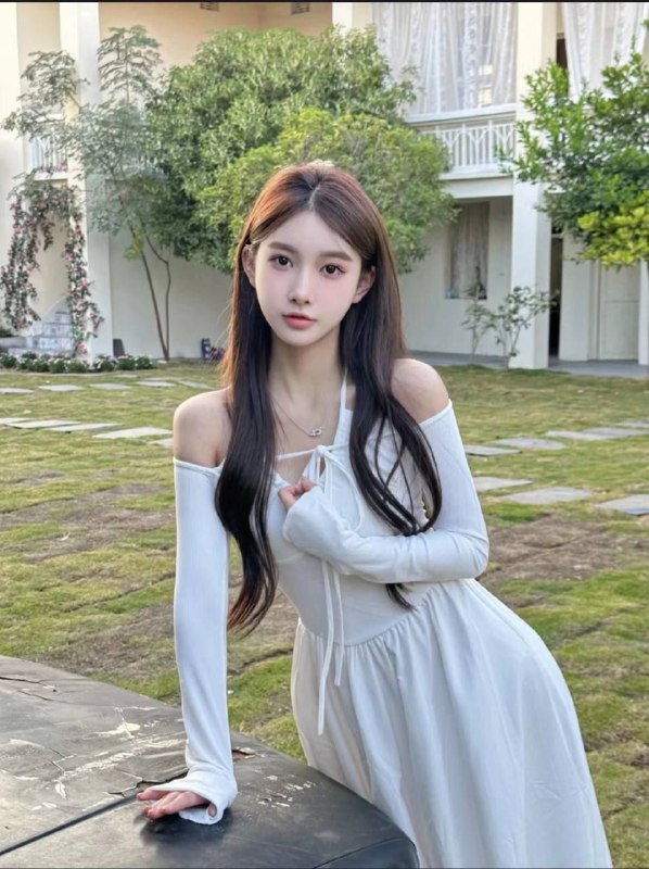 杨弈广州 硬5🦜170 E乖巧听话 可素颜见客真人真照 支持各种验证 平身健身前凸后翘蜜桃臀 马甲线