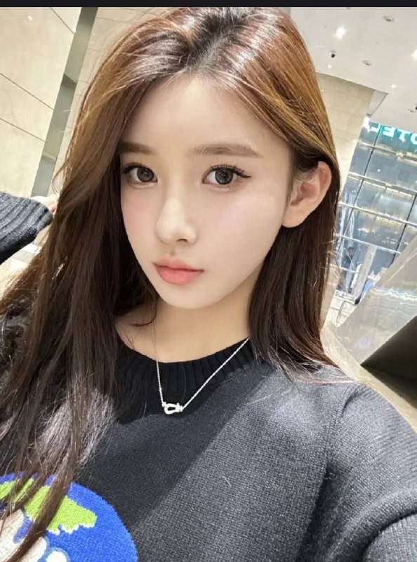 杨弈广州 硬5🦜170 E乖巧听话 可素颜见客真人真照 支持各种验证 平身健身前凸后翘蜜桃臀 马甲线