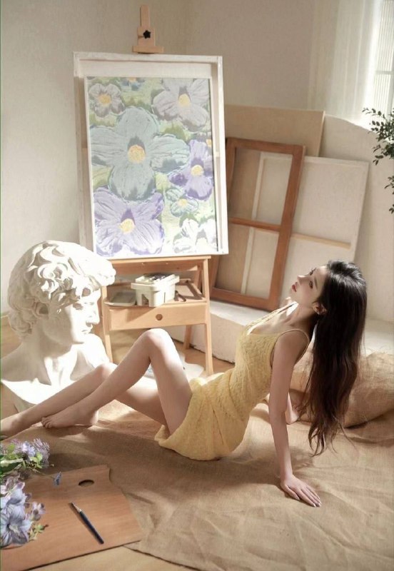 杨弈广州硬5🦜陈陈⭕️外兼值  清醇大学生▽  168🐻E · 03年▲ 童颜具乳  天然无整  A4腰🔜奶白皮肤 筷子tui 漫画身材