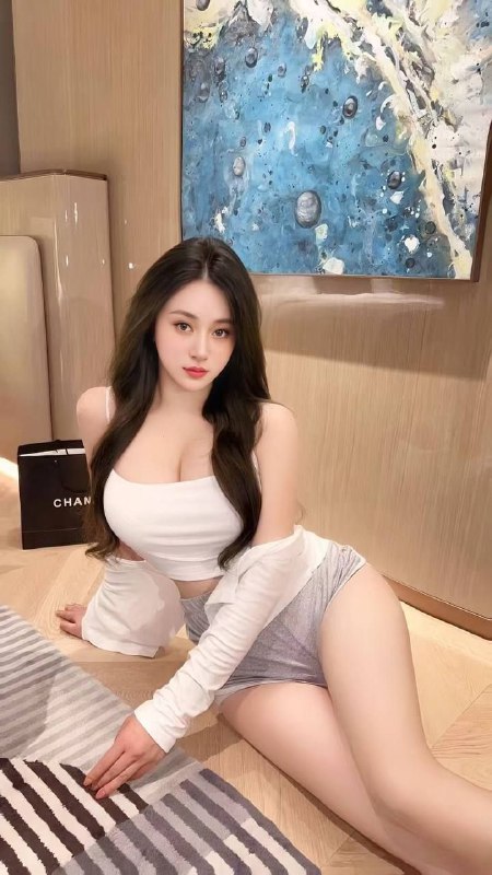 卡人🏠💛💛💛广州 米兰达 圈外极品有正式工作，性格温柔可人🌟治愈系女友🌟热爱大自然🍃喜欢爬山☀️拥抱阳光✧/𝓑𝓾𝓼𝓽：🐻D    0整  167✧健康作息🌻真正天然脸🌳高素質🌈精致小純✨氣質出眾#米兰达#无整