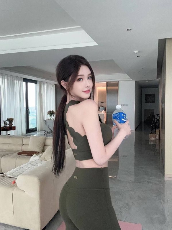 广州 糖宝🏡茹瑄🦜真🐻175 34E圈外女友兼职 高学历高情商  可以说粤语英语只见素质课真人真照#硬5#茹萱