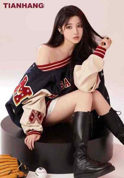 天津夏琳04💋168E杯💋童颜巨乳南开区🌟•Age年龄：04年🌟•Height净身高：168🌟•Bust胸围:真E罩杯🌟•Occupation职业：学生🌟•特长：巨乳童颜  胸大腰细，皮肤雪白 全身天然无整🌟•性格：超级Nice  超级乖乖，无不良嗜好 性格甜美 无纹身全球各地  各种类型  见面付💰换号了😂👇👇会员永久有效！现用客服：@AnnaGJ168私聊不了：@AnnaGJ168bot