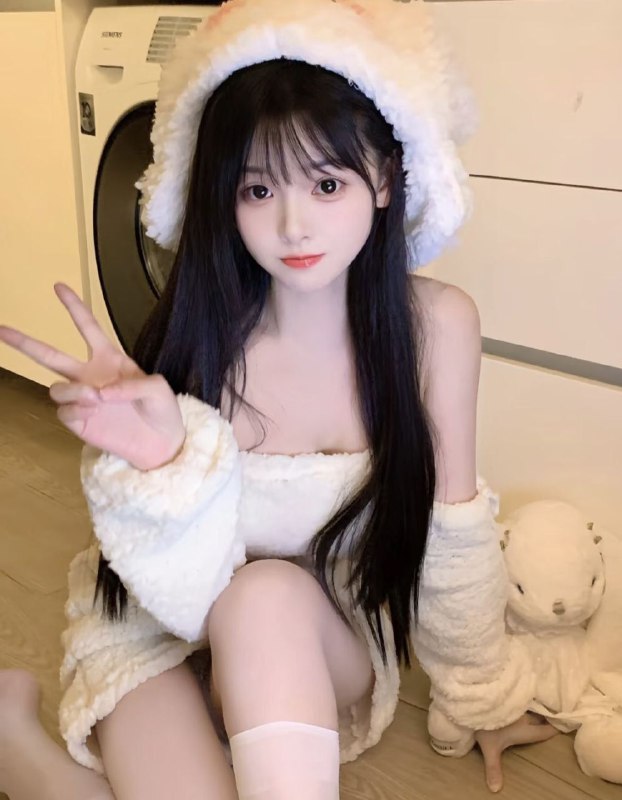 沈阳蓝德03年学生兼职身高：165体重：90真实纯天然 无整 小女孩性格特别好白小纯 气质清纯甜美 可纯可欲全球各地  各种类型  见面付💰换号了😂👇👇会员永久有效！现用客服：@AnnaGJ168私聊不了：@AnnaGJ168bot