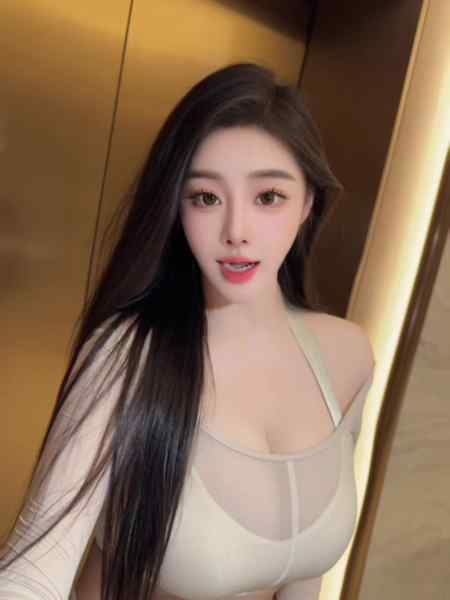 南京金美儿-170E真胸-翘臀美腿