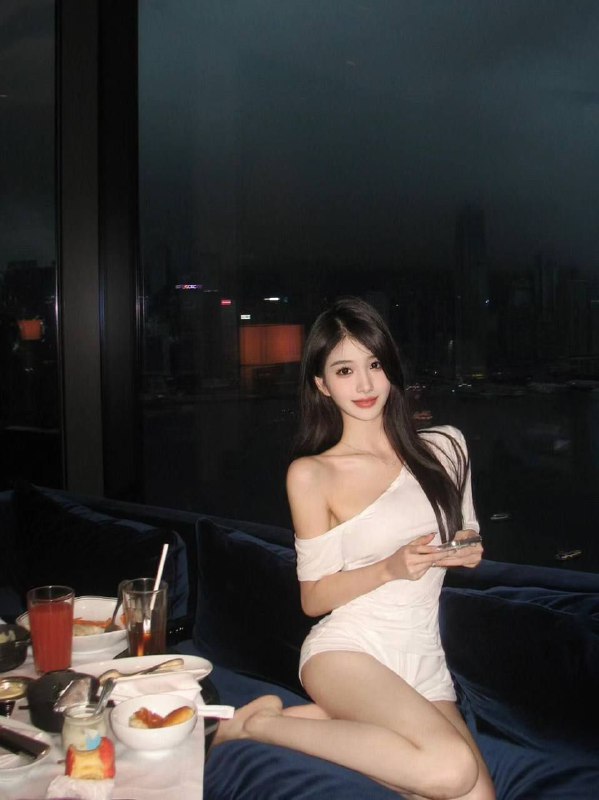 北京  栀虞W小红书博主极品女神• 牛奶雪白肌  171E• 前凸后翘 可纯可欲 待k如男友•  高素质圈外女友兼职全球各地  各种类型  见面付💰换号了😂👇👇会员永久有效！现用客服：@AnnaGJ168私聊不了：@AnnaGJ168bot