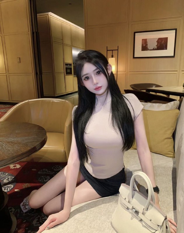 扬州🏠💌♡05身高169C骨架小 身材苗条紧罩杯C+🎀爱好才艺---瑜伽 游泳 舞蹈 油画💧酒杯腿腿长腰细 上下超粉全球各地  各种类型  见面付💰换号了😂👇👇会员永久有效！现用客服：@AnnaGJ168私聊不了：@AnnaGJ168bot