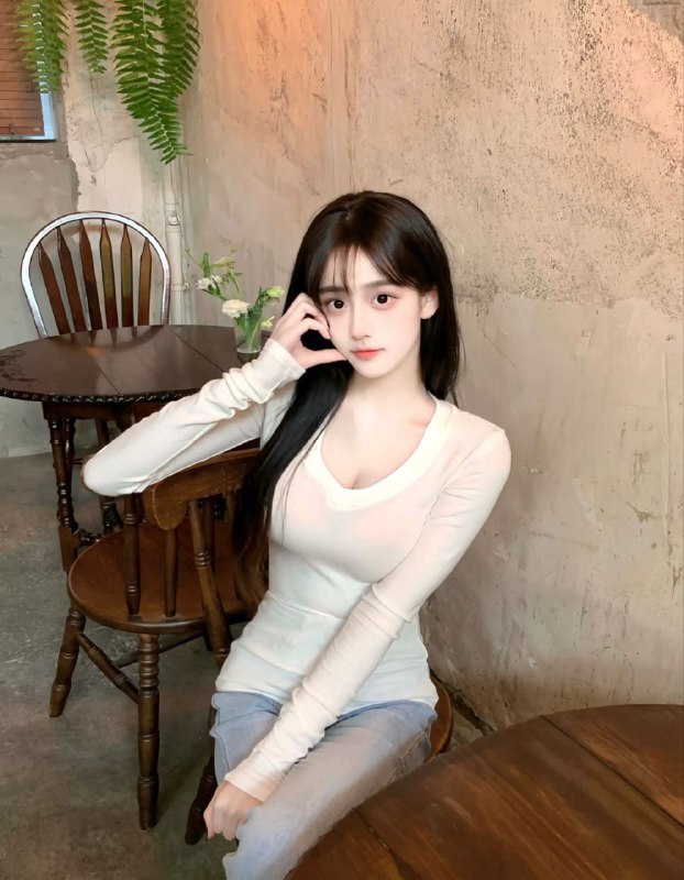 上海 极品纯欲  5⬆️꒰・身高/Height 168cm꒰・胸围/Bust D꒰・体重/Weight 44kg白小纯无整 胸粉 真熊🧸性格好m属性  声音甜美 可爱娃娃脸～真实03你的小可爱全球各地  各种类型  见面付💰换号了😂👇👇会员永久有效！现用客服：@AnnaGJ168私聊不了：@AnnaGJ168bot
