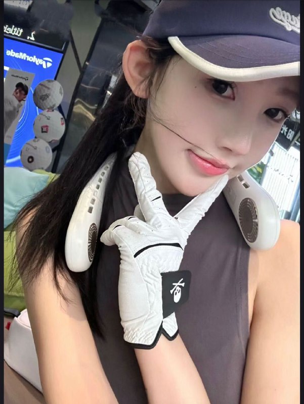 桂林 健身教练纯欲170/🐻D/真实02年🉑️看身份证/无纹身喜欢⛳️🏌️‍♀️喜欢健身 素质极高 给你女朋友fell全身雪白🥢腿 A4腰 性格好 声音甜美(纯欲网红 同城🉑️见)(只接素质 记者勿扰)全球各地  各种类型  见面付💰换号了😂👇👇会员永久有效！现用客服：@AnnaGJ168私聊不了：@AnnaGJ168bot