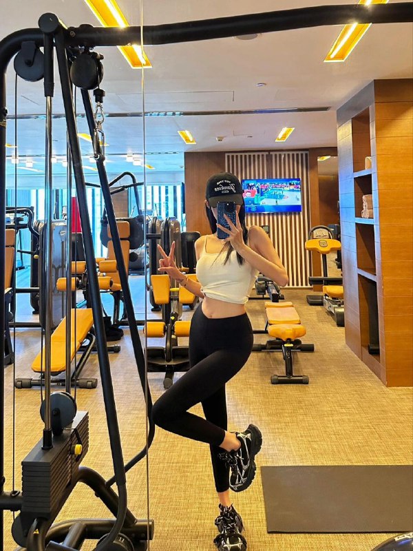 深圳  猫猫🐝🦜短暂兼职02年 辣妹子 168🐻C甜美可爱纯欲🌼笑起来超甜🥰主打反差感喜欢健身🏊A4小蛮腰  超级🍑大翘臀给你想要的漫画身材身体特殊 水多多 会喷水的多汁鲜鲍全球各地  各种类型  见面付💰换号了😂👇👇会员永久有效！现用客服：@AnnaGJ168私聊不了：@AnnaGJ168bot