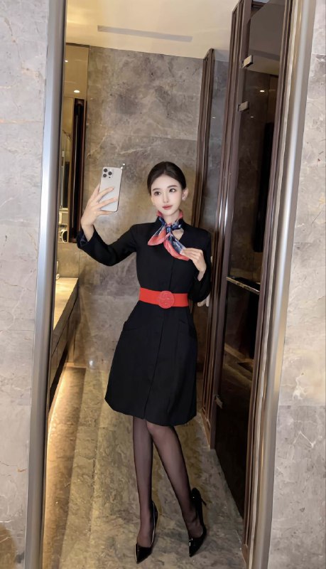 南宁 甜美气质  东航空姐175E 穿着洋气大牌 身材火辣期待与你的相遇全球各地  各种类型  见面付💰换号了😂👇👇会员永久有效！现用客服：@AnnaGJ168私聊不了：@AnnaGJ168bot