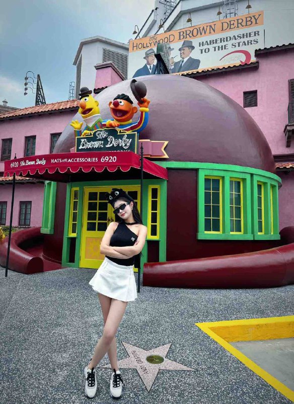 苏州 172D新人 小杨幂·  絕頂蜜桃臀🍷气质辣妹·皮膚白  無不良嗜好 性格溫和 服务意识强胸围91cm，腰围60cm，臀围93cm全球各地  各种类型  见面付💰换号了😂👇👇会员永久有效！现用客服：@AnnaGJ168私聊不了：@AnnaGJ168bot