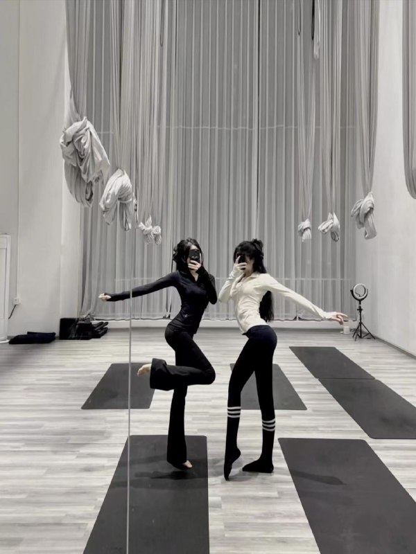 苏州  蓝猫🏠唯一 一对 一字马姐妹花 真实上海舞蹈学院学生 会各种舞种 艺术视觉盛宴 姐妹花服务一流 快乐加倍姐姐身高171🐻b 20岁妹妹身高170🐻e20岁全球各地  各种类型  见面付💰换号了😂👇👇会员永久有效！现用客服：@AnnaGJ168私聊不了：@AnnaGJ168bot