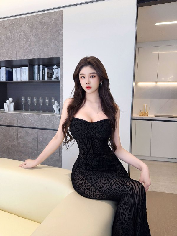 苏州  蓝猫🏠舞蹈老师兼职🌟圈外兼职⭐打扮洋气 皮肤雪白细腻 身高：170 体重：46kg 年龄03 真🐻E 可甜可御全球各地  各种类型  见面付💰换号了😂👇👇会员永久有效！现用客服：@AnnaGJ168私聊不了：@AnnaGJ168bot