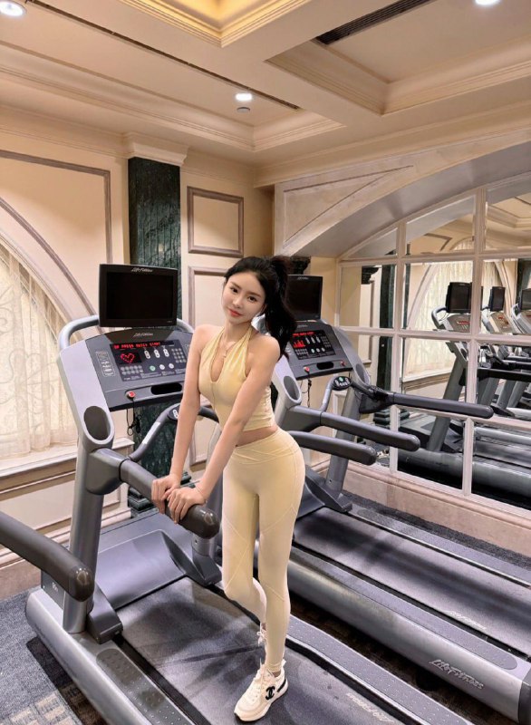 成都 安欣172D 可纯可御 白琥胸围: 36D  身高:  172cm体重:52kg  年龄：03年🧚‍热爱健身 天然美  腰细 臀音乐学院毕业 兼职歌手擅长高尔夫 瑜伽 茶艺 健身 旅行皮肤超白 温柔体贴 服务一流全球各地  各种类型  见面付💰换号了😂👇👇会员永久有效！现用客服：@AnnaGJ168私聊不了：@AnnaGJ168bot✅✅资源定期更新新人 任君挑选