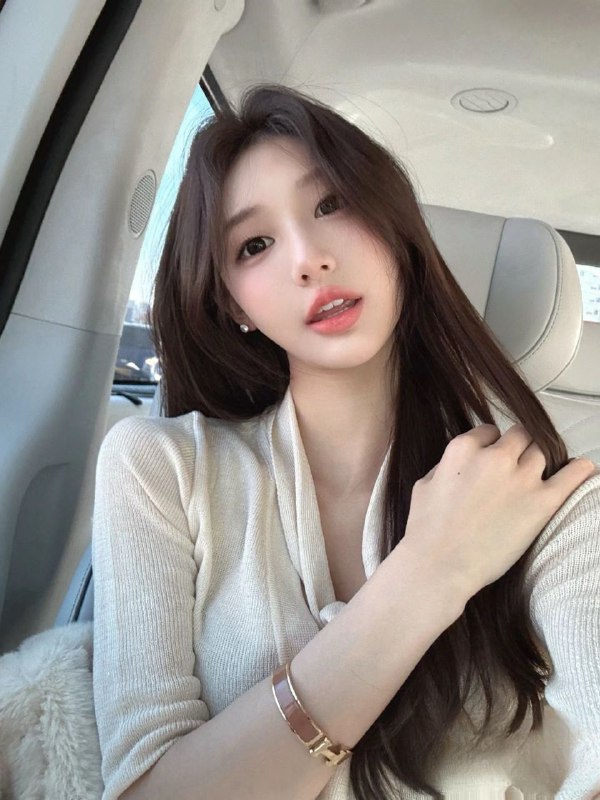 上海 金灿灿人可一字马🤍纯⭕外 高素質🤍身高170D楊柳細腰筷子腿🤍98年  硬W條件🤍穿着时尚大牌  皮肤雪白  婀娜多姿🤍可纯可欲 可盐可甜  真人真照🤍温柔随和  高端大气谈吐優雅全球各地  各种类型  见面付💰换号了😂👇👇会员永久有效！现用客服：@AnnaGJ168私聊不了：@AnnaGJ168bot