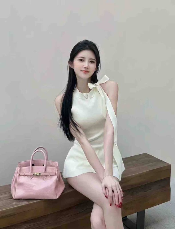 深圳 5⬆️短期🎬🩵01年175D🩵杭州人~皮肤白皙 长腿蚂蚁腰无赘肉🩵服装模特 兴趣🧘🏻‍♀️瑜伽️🏌🏻‍♀️高尔夫🏂滑雪全球各地  各种类型  见面付💰换号了😂👇👇会员永久有效！现用客服：@AnnaGJ168私聊不了：@AnnaGJ168bot