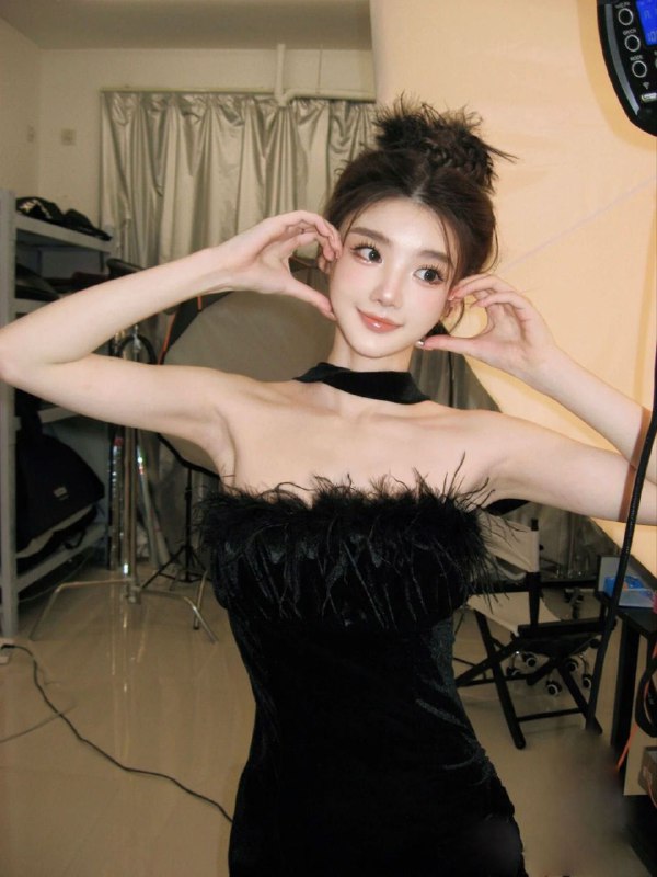 香港🇭🇰白小纯 极品新人净高 168  真🐻D 巨白真实资料 随时见本人全球各地  各种类型  见面付💰换号了😂👇👇会员永久有效！现用客服：@AnnaGJ168私聊不了：@AnnaGJ168bot