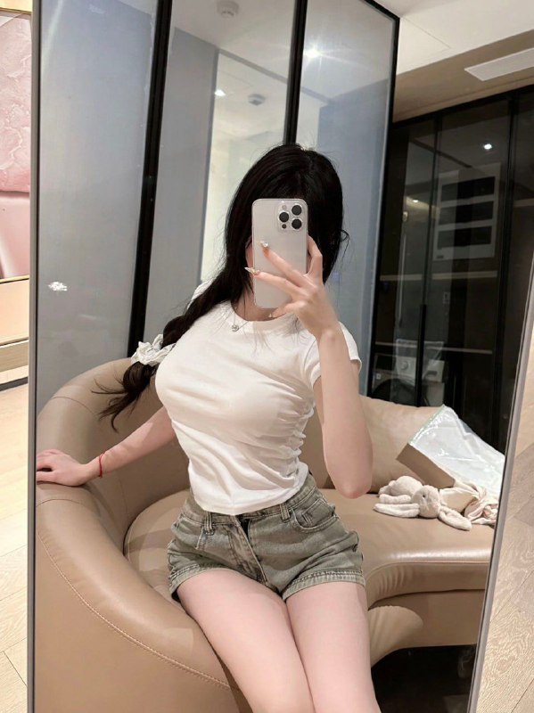 成都 .劳斯莱斯R172极品网红,御姐天然C＋肤白貌美 大长腿笔直，时尚洋气  温柔懂事，五官精致全球各地  各种类型  见面付💰换号了😂👇👇会员永久有效！现用客服：@AnnaGJ168私聊不了：@AnnaGJ168bot