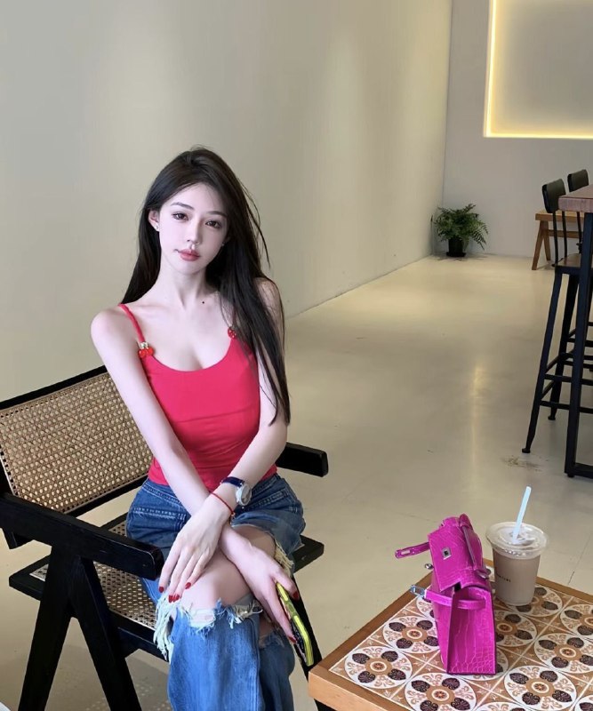 澳门 极品笔直大长腿 九头身 脸蛋精致 服务一流 体验感难分，模特兼职🌸理想女友✔• 𝐇𝐞𝐢𝐠𝐡𝐭身高/172• 𝐖𝐞𝐢𝐠𝐡𝐭体重/95• 𝐁𝐮𝐬𝐭胸围/d• 𝐀𝐠𝐞年龄/03• 𝐎𝐜𝐜𝐮𝐩𝐚𝐭𝐢𝐨𝐧职业/ 模特全身无赘肉 S型身材 本人比照片漂亮全球各地  各种类型  见面付💰换号了😂👇👇会员永久有效！现用客服：@AnnaGJ168私聊不了：@AnnaGJ168bot