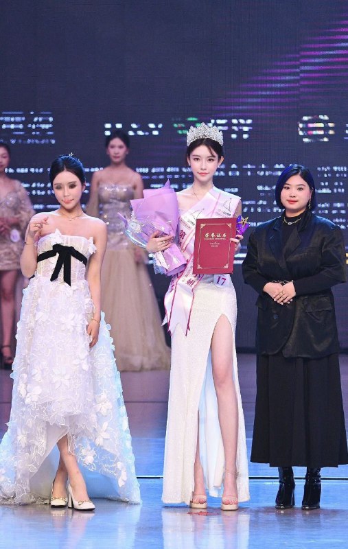 上海 李晚晚🏠W亚洲小姐亚军真人真照假赔10w🌸上海176真🐻E真实亚洲小姐亚军。形象大使硕士学位参演多部古装剧，公益活动形象大使微博小红书几十万粉皮肤超白皙，温柔可人 江苏人擅长高尔夫..全球各地  各种类型  见面付💰换号了😂👇👇会员永久有效！现用客服：@AnnaGJ168私聊不了：@AnnaGJ168bot