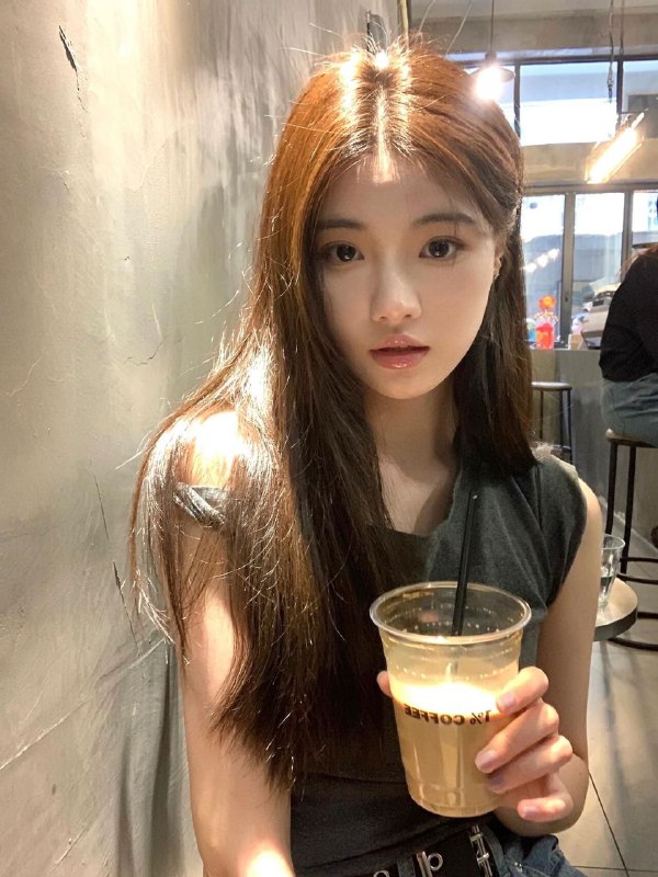 西安 新人05在校学生校花💖身高170.92斤 C🐻🔷穿着时尚大牌 可纯可欲  sao🔥🔷本人比照片好看三倍 你的首选女友高级洋气款 全身无赘肉 A4腰冷白皮 南方人  声音甜美😋FW好 不事 不催全球各地  各种类型  见面付💰换号了😂👇👇会员永久有效！现用客服：@AnnaGJ168私聊不了：@AnnaGJ168bot