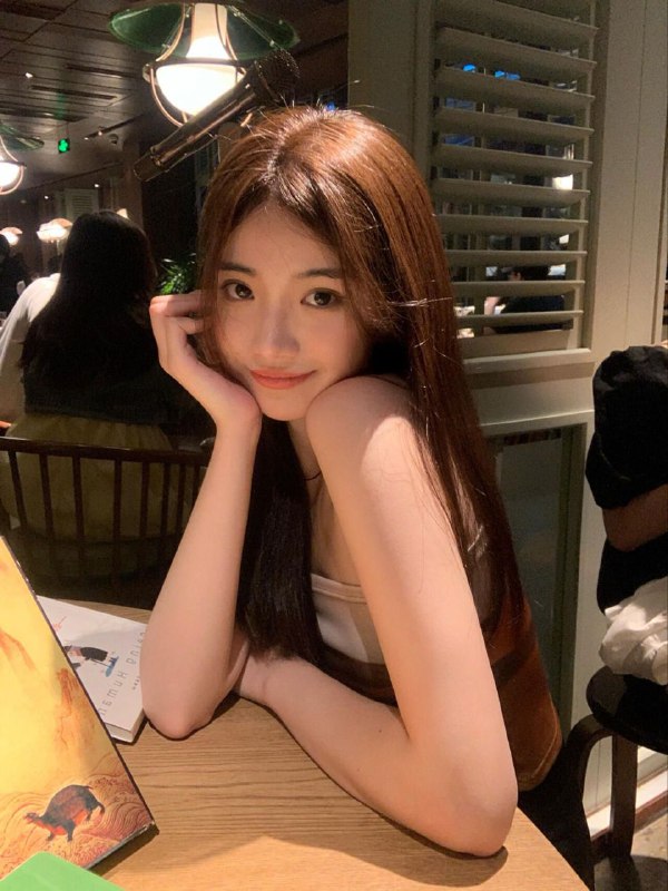 西安 新人05在校学生校花💖身高170.92斤 C🐻🔷穿着时尚大牌 可纯可欲  sao🔥🔷本人比照片好看三倍 你的首选女友高级洋气款 全身无赘肉 A4腰冷白皮 南方人  声音甜美😋FW好 不事 不催全球各地  各种类型  见面付💰换号了😂👇👇会员永久有效！现用客服：@AnnaGJ168私聊不了：@AnnaGJ168bot