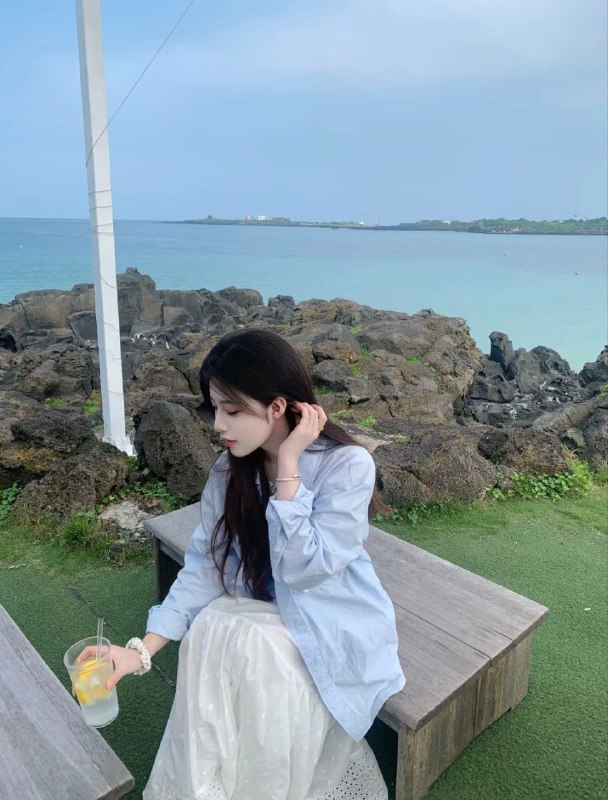 北京 赛丽亚🏠硬🦜真实北京电影学院学生甜美童颜 粉嫩D奶甜心 白嫩誘人• 纯天然雪白肌肤 勾魂蜜桃臀•2003•170CM-47KG-真🐻D黄金绝佳比例真人真照 生活自拍日常素颜 干净清爽女友感十足制菔齊全特長  純慾精緻全球各地  各种类型  见面付💰换号了😂👇👇会员永久有效！现用客服：@AnnaGJ168私聊不了：@AnnaGJ168bot