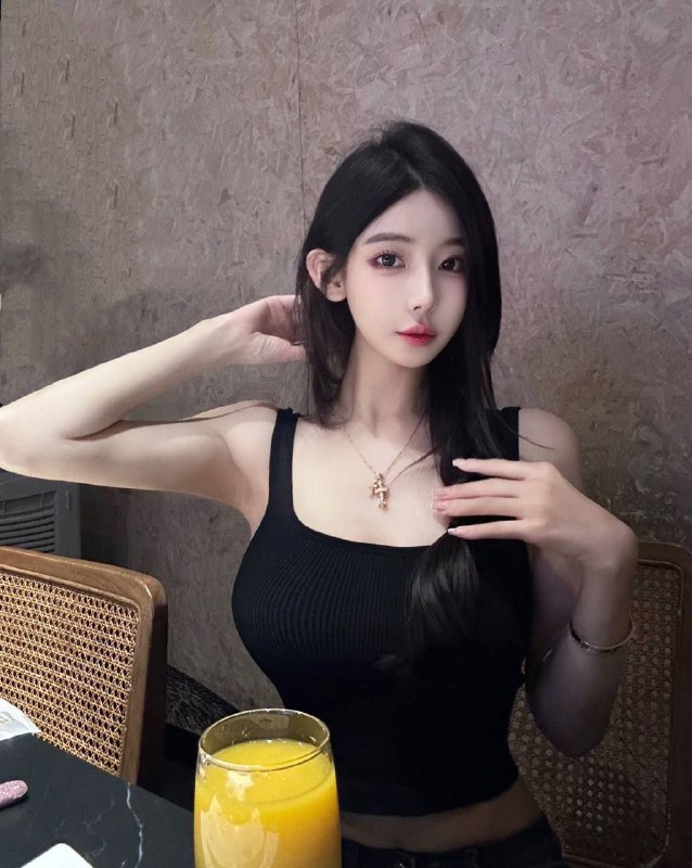 长春 极品真照独家175天然𝐄🐻00年毕业于《中国传媒大学》真照. 认准本人左胸有颗痣.全球各地  各种类型  见面付💰换号了😂👇👇会员永久有效！现用客服：@AnnaGJ168私聊不了：@AnnaGJ168bot