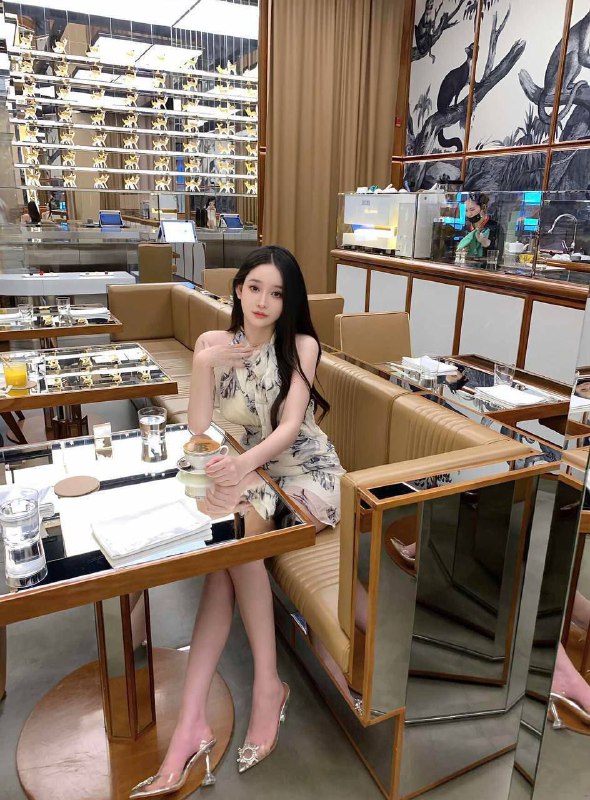 长春第一次⬇️氵期待哥哥的疼爱✿ 真实01年 皮肤雪白❄️✿ 身高𝟏70×🐻真D✿ 穿衣显瘦 脱衣有肉✿✅你的初恋女友上线了✿温柔体贴会聊天🌟全球各地  各种类型  见面付💰换号了😂👇👇会员永久有效！现用客服：@AnnaGJ168私聊不了：@AnnaGJ168bot