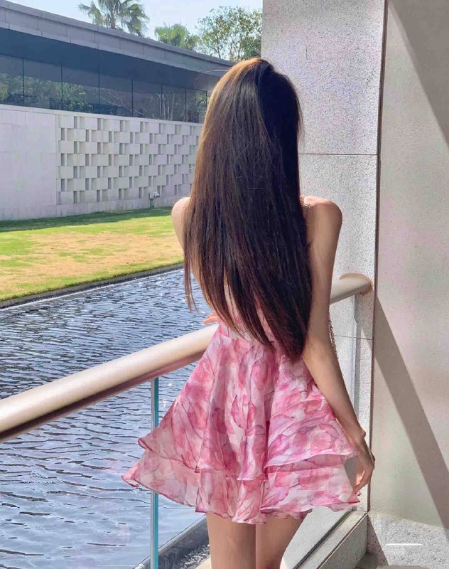 香港 大学生在读（空乘专业）身高：175🐻: D体重：100    年龄：03爱好：健身 普拉提 游泳身材比例完美 超气质女神 课后兼职低素质勿扰全球各地  各种类型  见面付💰换号了👇👇会员永久有效！现用客服：@AnnaGJ168私聊不了：@AnnaGJ168bot