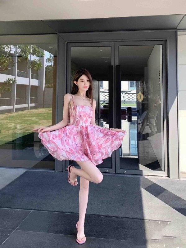 香港 大学生在读（空乘专业）身高：175🐻: D体重：100    年龄：03爱好：健身 普拉提 游泳身材比例完美 超气质女神 课后兼职低素质勿扰全球各地  各种类型  见面付💰换号了👇👇会员永久有效！现用客服：@AnnaGJ168私聊不了：@AnnaGJ168bot