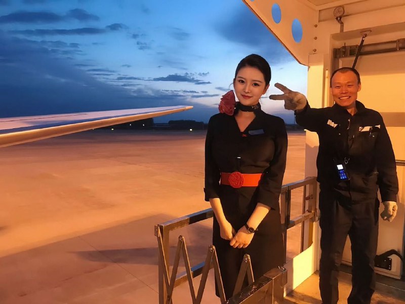 南京  中国东方航空真实🐻D  年龄/98身高/170 体重/49kg皮肤雪白 肤若凝脂  高素质高学历 懂礼貌期待给您不一样的感觉全球各地  各种类型  见面付💰换号了😂👇👇会员永久有效！现用客服：@AnnaGJ168私聊不了：@AnnaGJ168bot