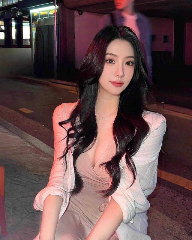 重庆 身高：171cm 胸：E罩杯纯天然💋体重：47.5kg 真实00年💋全身无整形！冷白皮！无纹身无疤痕💋特长：谈吐优雅得体，给你女友感觉全球各地  各种类型  见面付💰换号了😂👇👇会员永久有效！现用客服：@AnnaGJ168私聊不了：@AnnaGJ168bot