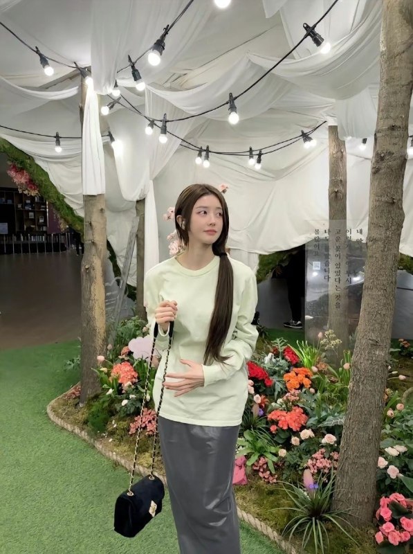 杭州 𝐇𝐞𝐢𝐠𝐡𝐭身高172•𝐖𝐞𝐢𝐠𝐡𝐭体重/92•𝐁𝐮𝐬𝐭胸围/D超仙嫩 皮肤水灵白皙🉑素颜见课全身雪白 三点粉  本人超甜奔驰上海国际车展车模全球各地  各种类型  见面付💰换号了😂👇👇会员永久有效！现用客服：@AnnaGJ168私聊不了：@AnnaGJ168bot