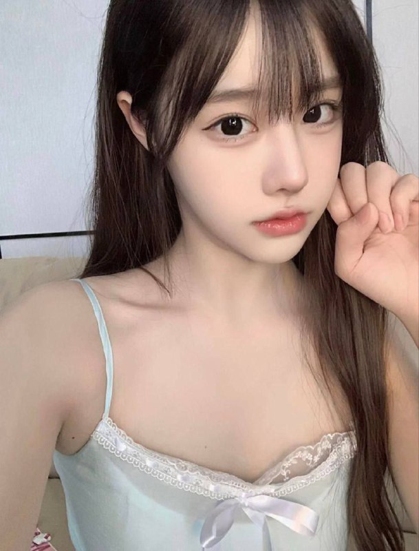 福州 樱桃丸子🏠传媒学院真实学生170cm/03年/🐻C全身雪白滑嫩，不白 免费全球各地  各种类型  见面付💰换号了😂👇👇会员永久有效！现用客服：@AnnaGJ168私聊不了：@AnnaGJ168bot