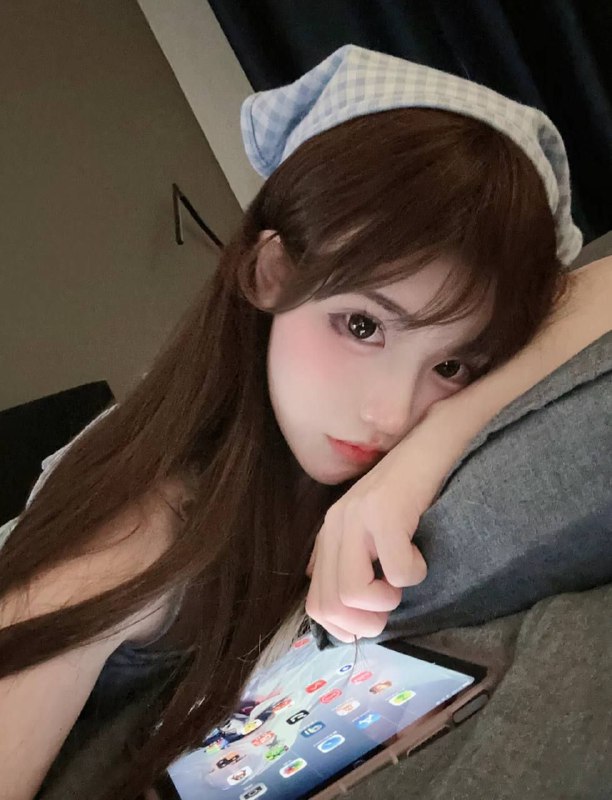 西安 铁蛋纯欲白虎 05纯欲款💗天然白虎 紧致💦多 A4腰蜜桃臀 全身雪白💗不烟不酒不纹身 礼貌素质 待客如初恋💗高情商 会聊天 身高167 体重85全球各地  各种类型  见面付💰换号了😂👇👇会员永久有效！现用客服：@AnnaGJ168私聊不了：@AnnaGJ168bot