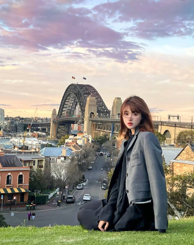 伦敦172c，真实网红博主，粉丝40万➕Ucl真实在校留学生，全欧洲可🪂，提前预约，真人真照