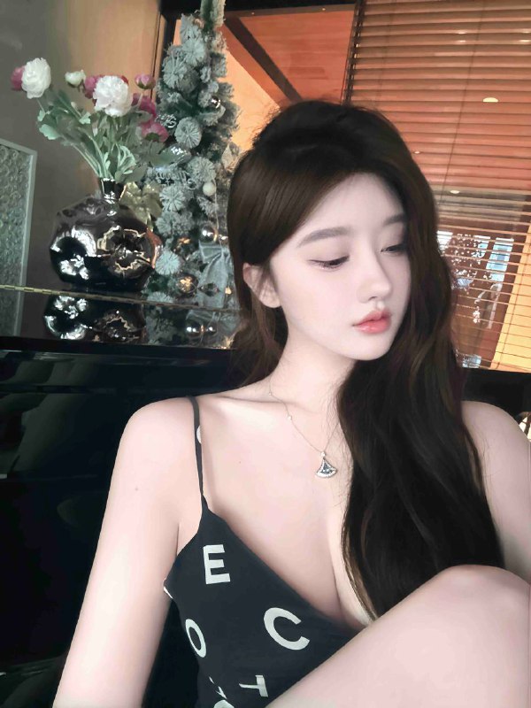 南京星星兼职大学生 02年身高/height: 172胸围/Bus:C体重/Weight: 100气质款可御可甜满分配合高素质款高颜值肤白水嫩温柔如女友只接高素质客户