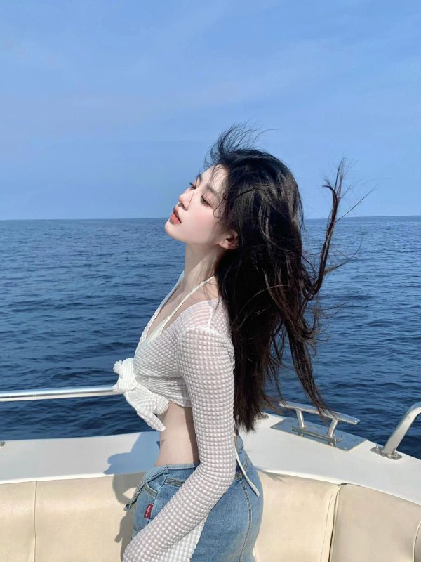 上海♡💌♡𝒾𝓃 𝓈𝒽𝒶𝓃𝑔𝒽𝒶𝒾  .净身高172 体重49 罩杯D🎤02年 真实大四艺术生在读 100%纯天然无整🎀爱好才艺---瑜伽 游泳 舞蹈 油画💧酒杯腿腿长腰细 三点超粉 紧致💧多女友感