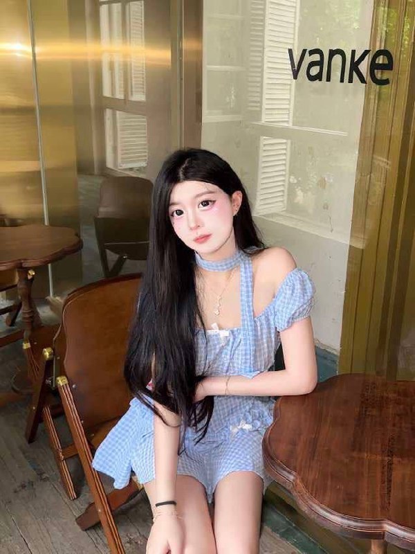 福州 04学妹兼职新人刚下水 全身粉嫩 净高168🐻C