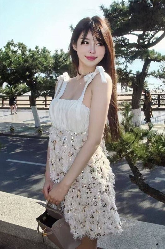 台州 170D，02年，雪白活泼开朗