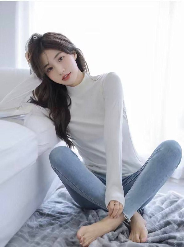 乌鲁木齐  学生02-169-D 气质清纯 肤白滑嫩 乖巧可爱